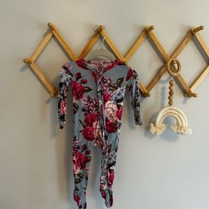 Posh Peanut Floral Footie in Pink and Gray